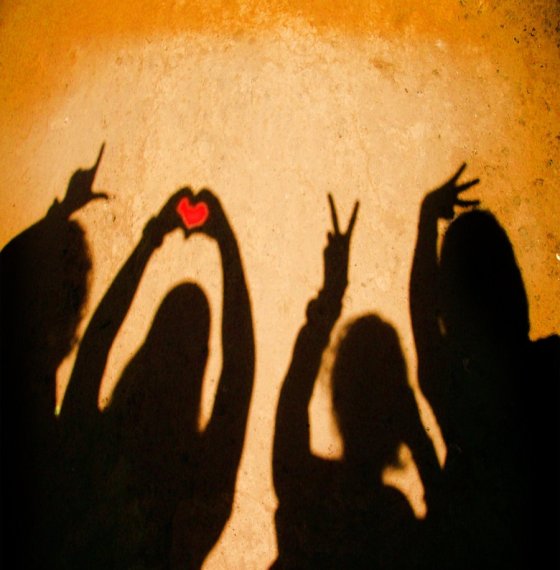 Love_in_the_shadows_by_Animaidens